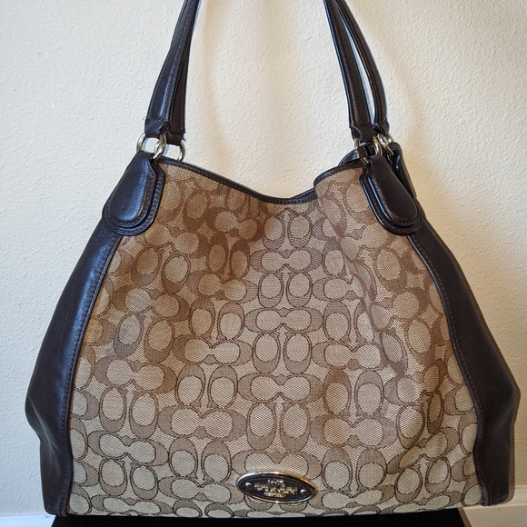 COACH Bag - Like New - Picture 1 of 10